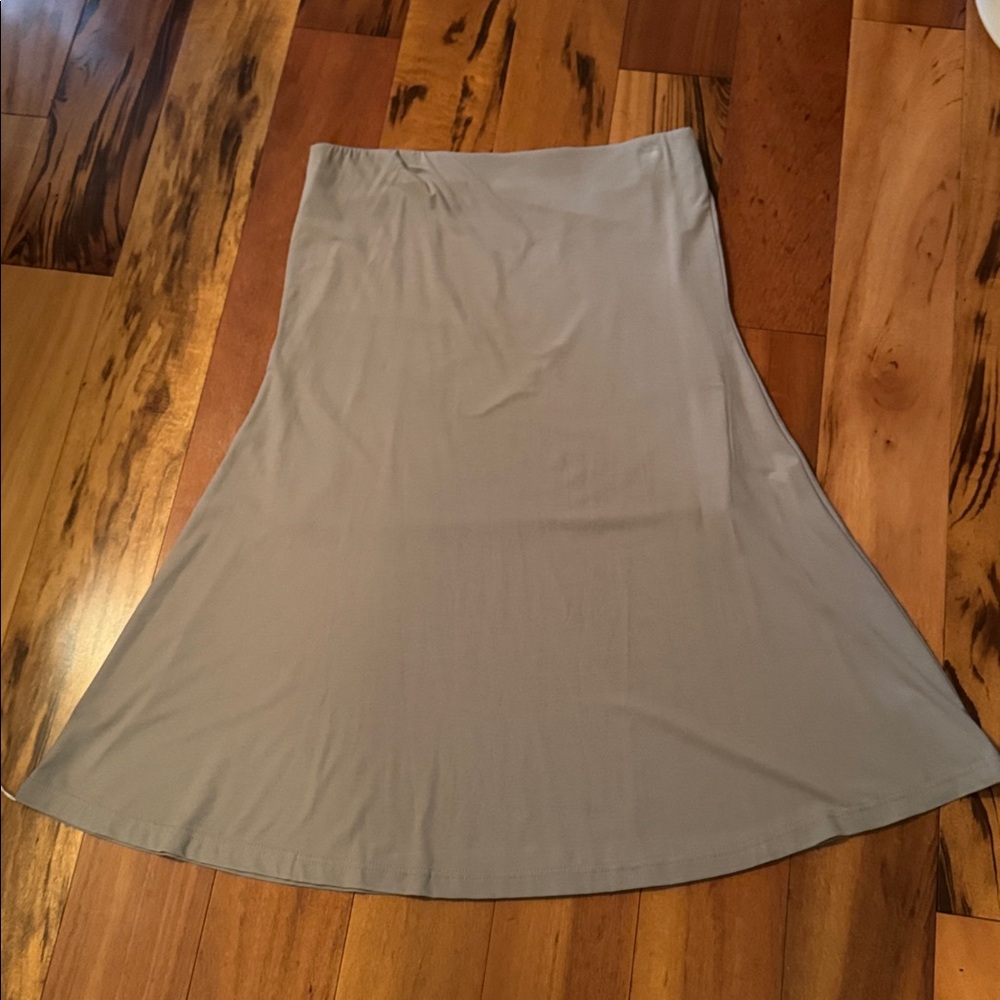 Elegant Gray Midi Skirt
